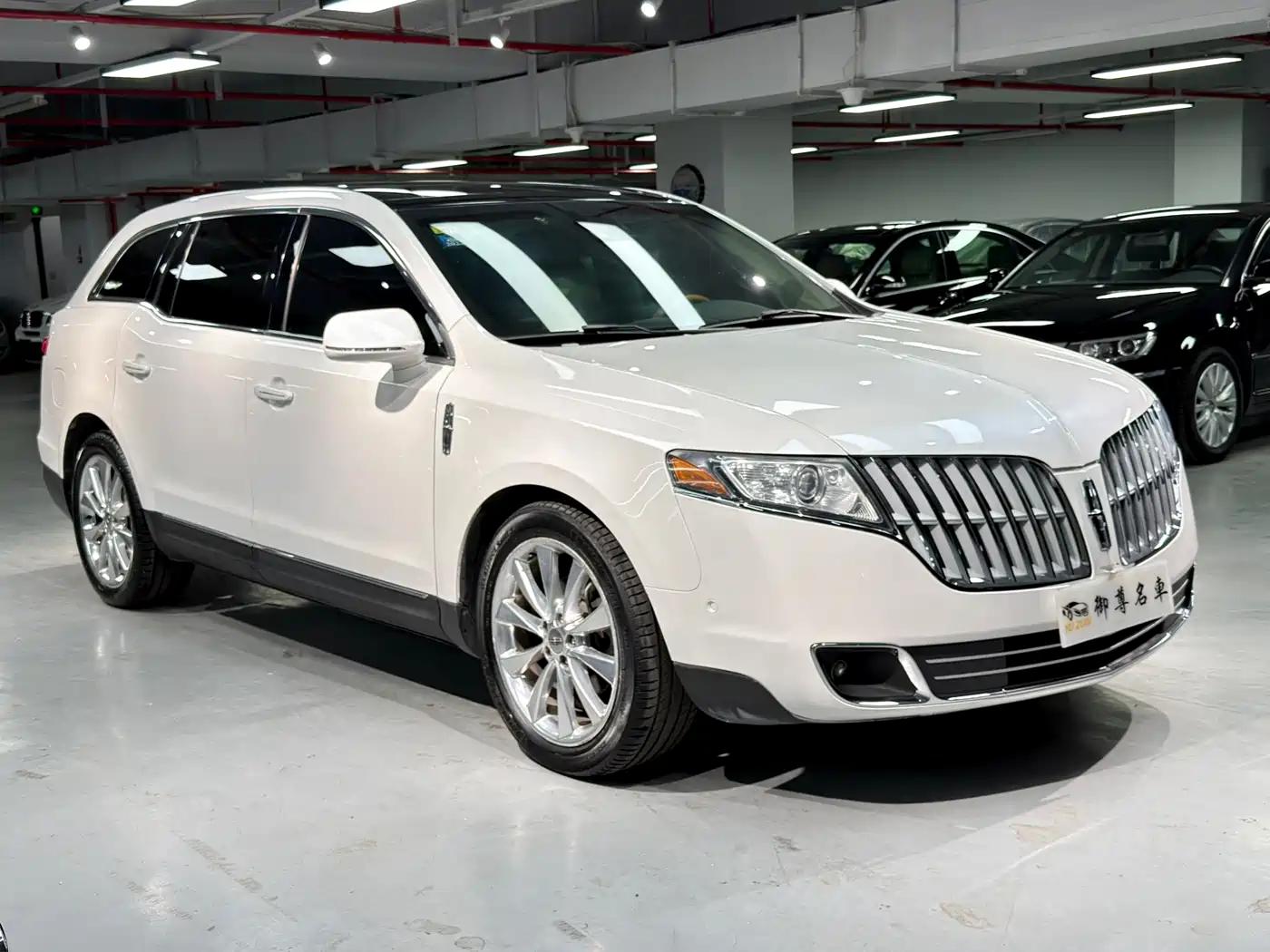 2010 Lincoln MKT 3.5T EcoBoost AWD — миниатюра 3