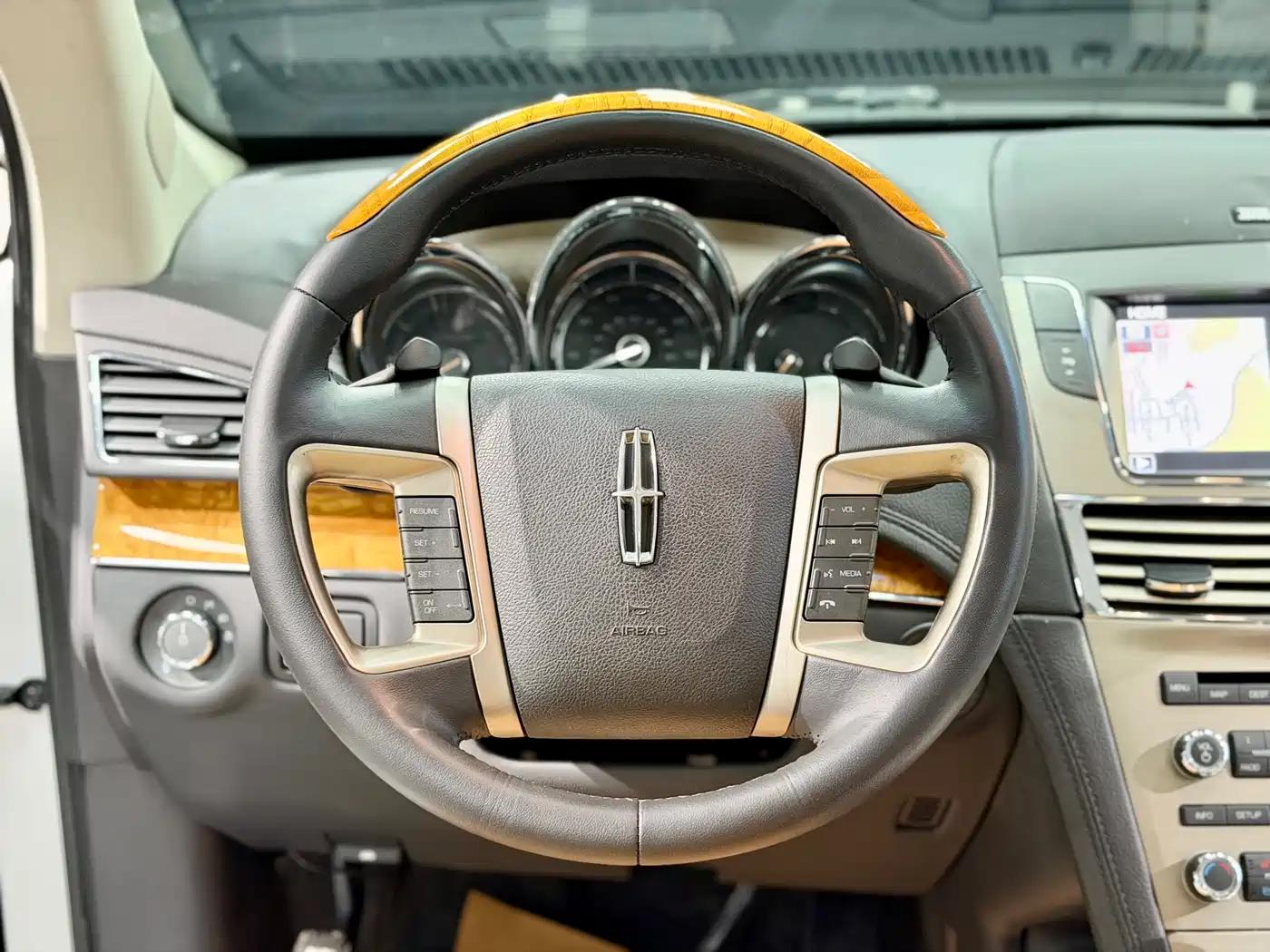 2010 Lincoln MKT 3.5T EcoBoost AWD — миниатюра 14