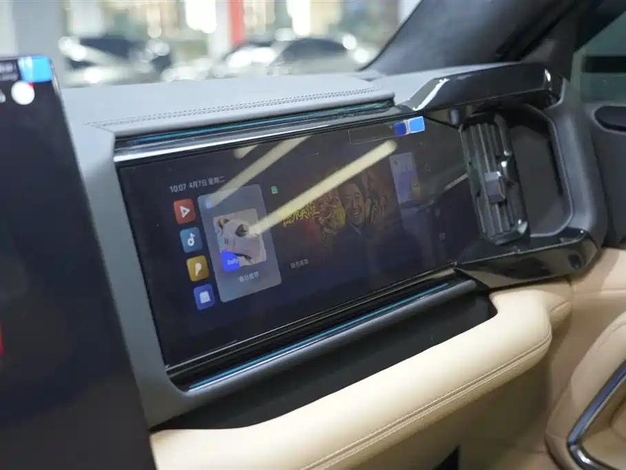 Leopard 8 2025 Smart & Brave Flagship Edition 6-seater — миниатюра 10