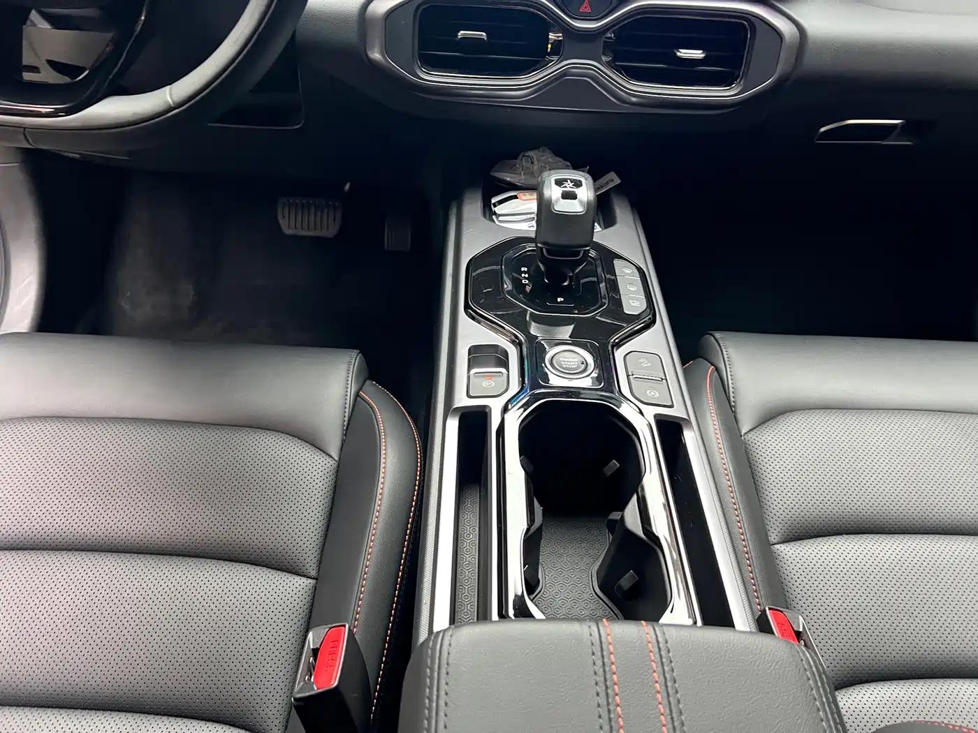 Geely Cowboy 2025 1.5TD Wild Edition — миниатюра 8