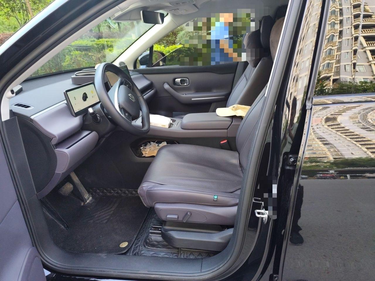 Leapmotor C16 2024 Pure Electric 520 Deluxe Edition — миниатюра 16