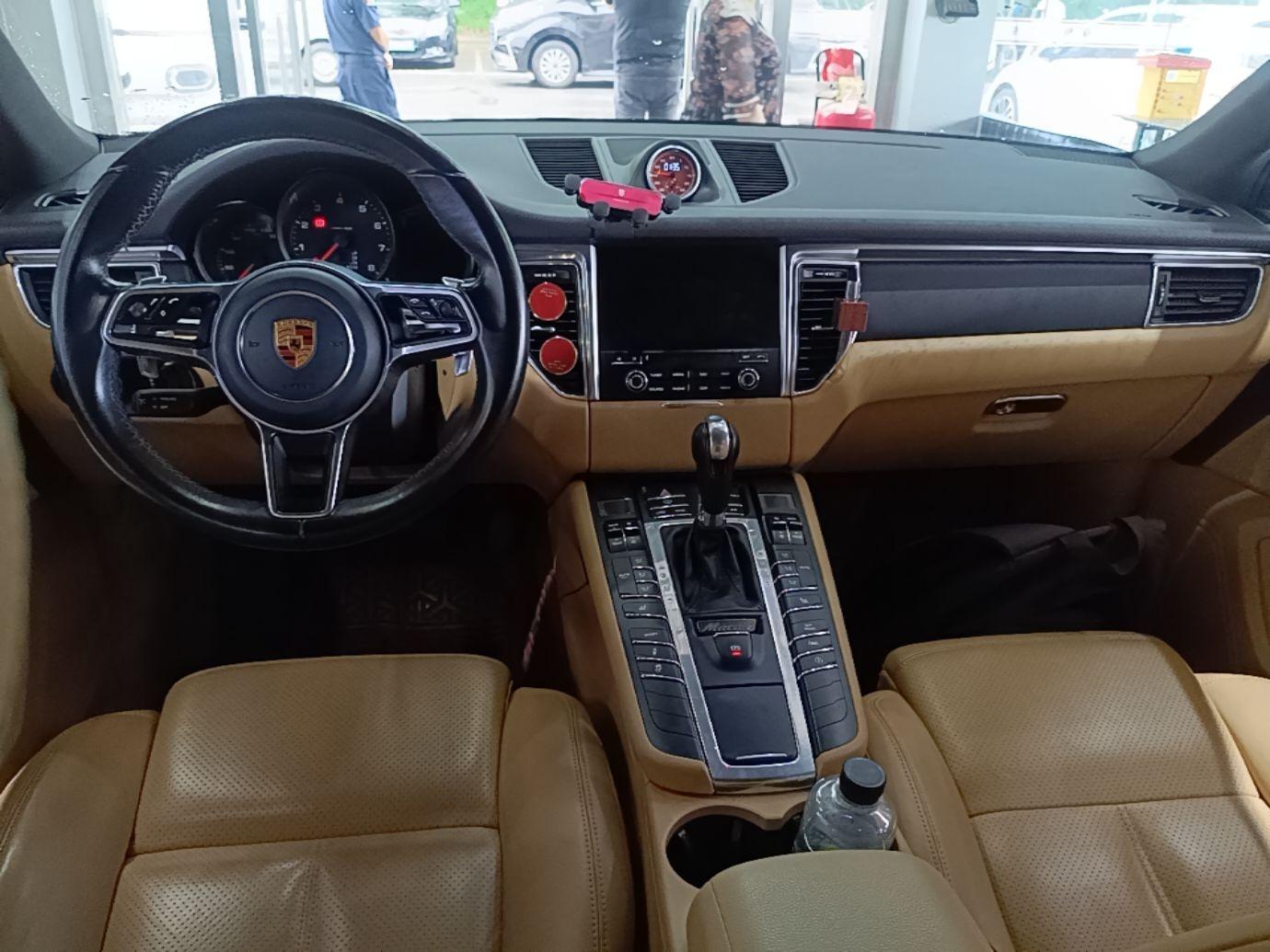 Porsche Macan 2017 Macan 2.0T — миниатюра 13