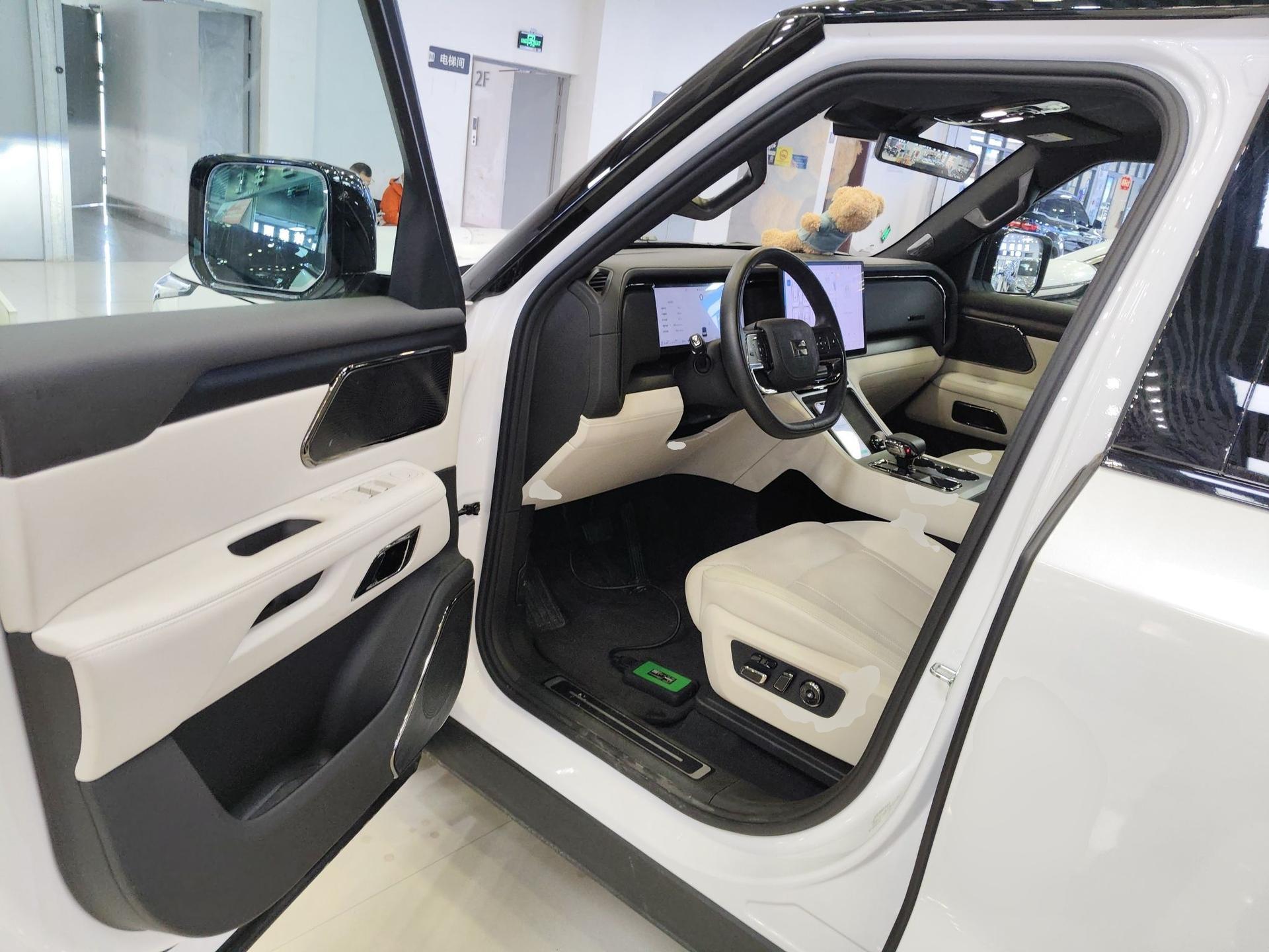 Polestones 01 2024 Deluxe 6-Seater Standard Range Version — миниатюра 18