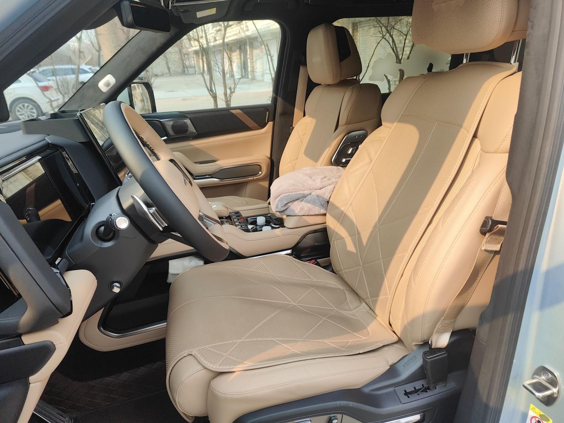 Formula Leopard 8 2025 Smart & Brave Flagship Edition 7 Seats — миниатюра 16