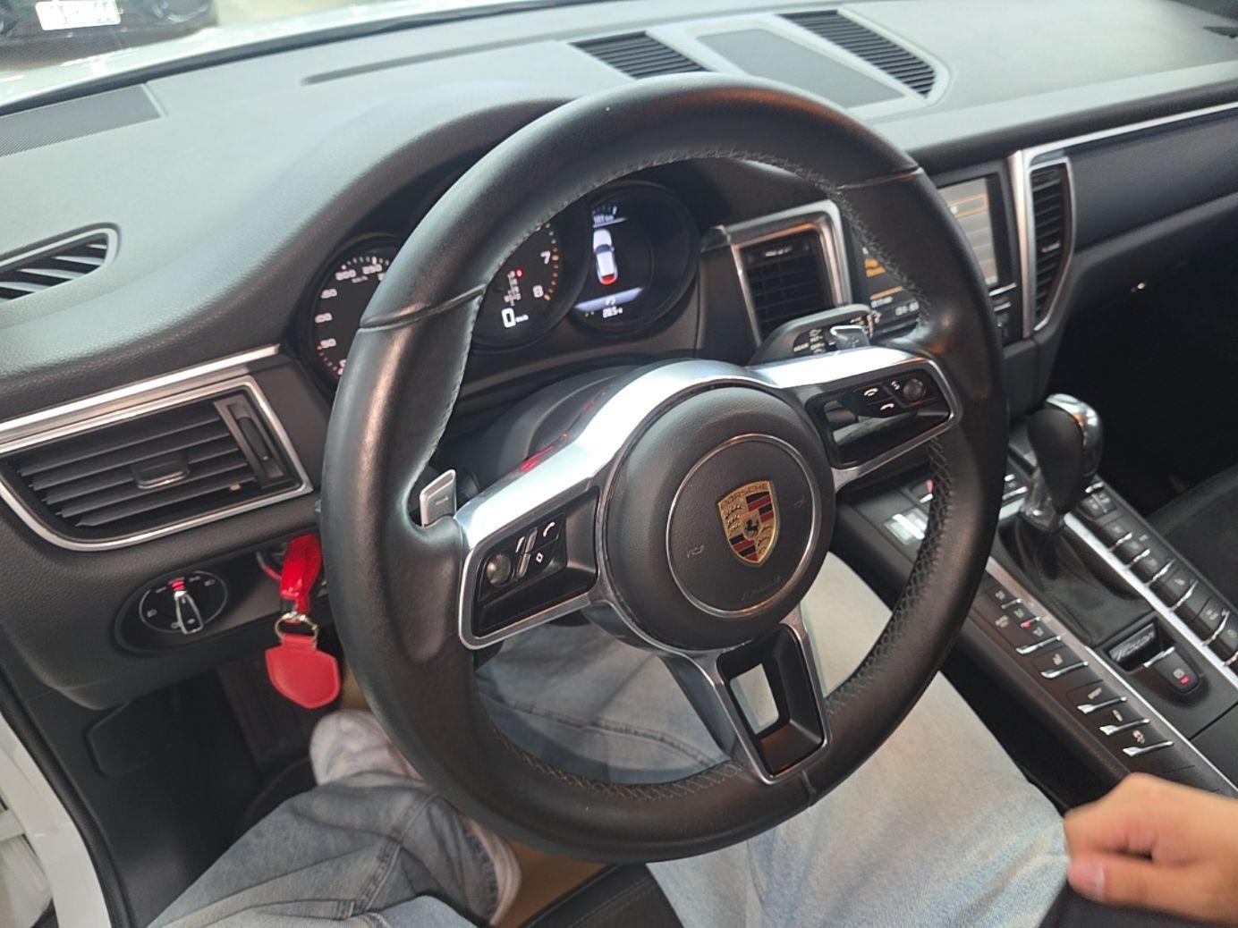 Porsche Macan 2016 Macan 2.0T — миниатюра 10