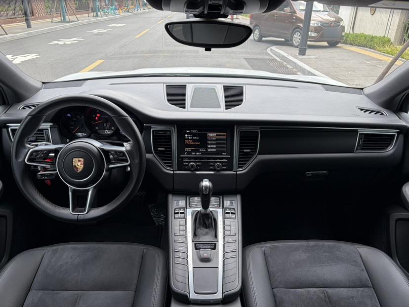 Porsche Macan 2016 Macan 2.0T — миниатюра 20
