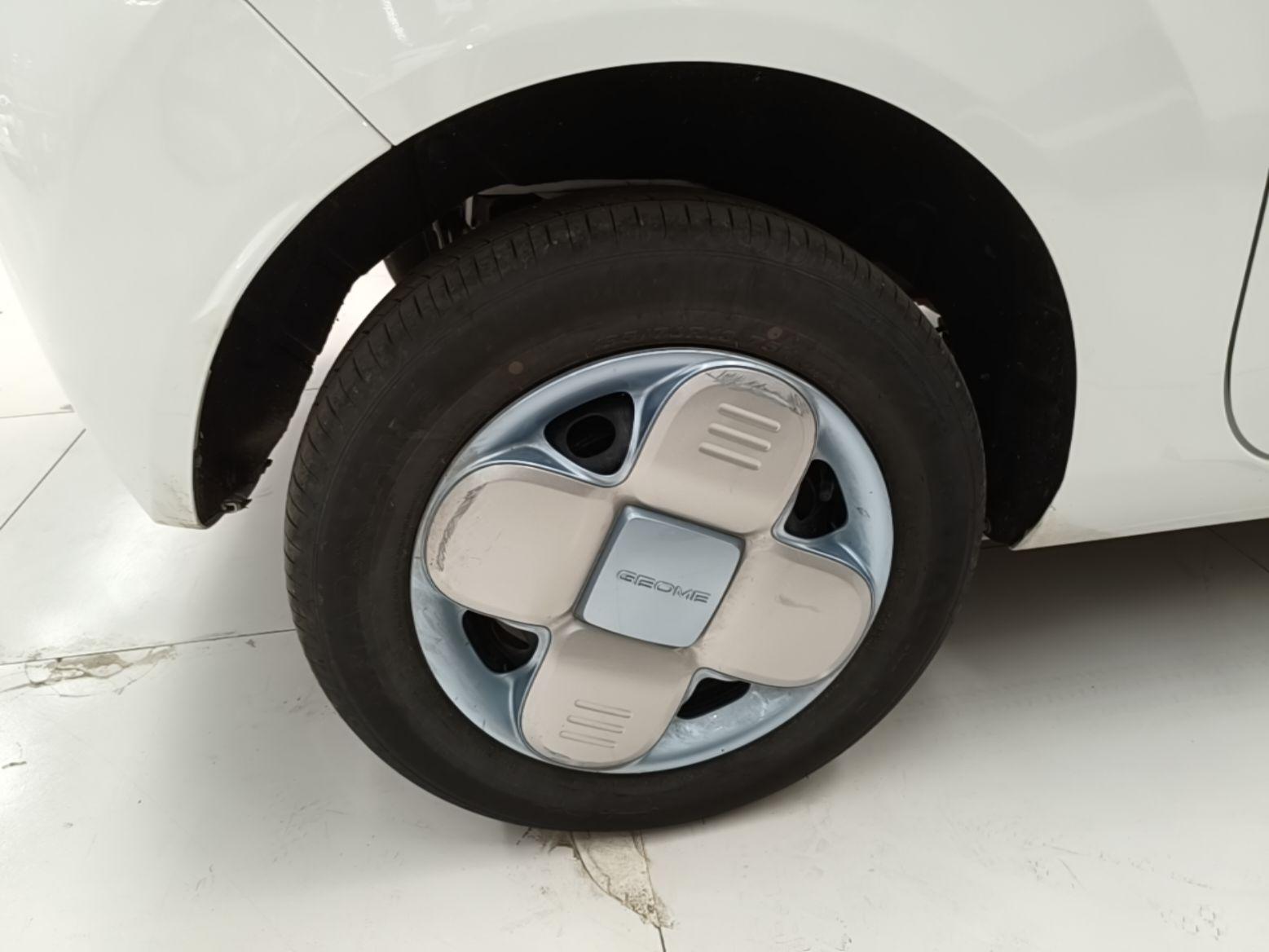 Geely Galaxy Panda 2024 Panda Mini 200km Endurance Bear — миниатюра 10