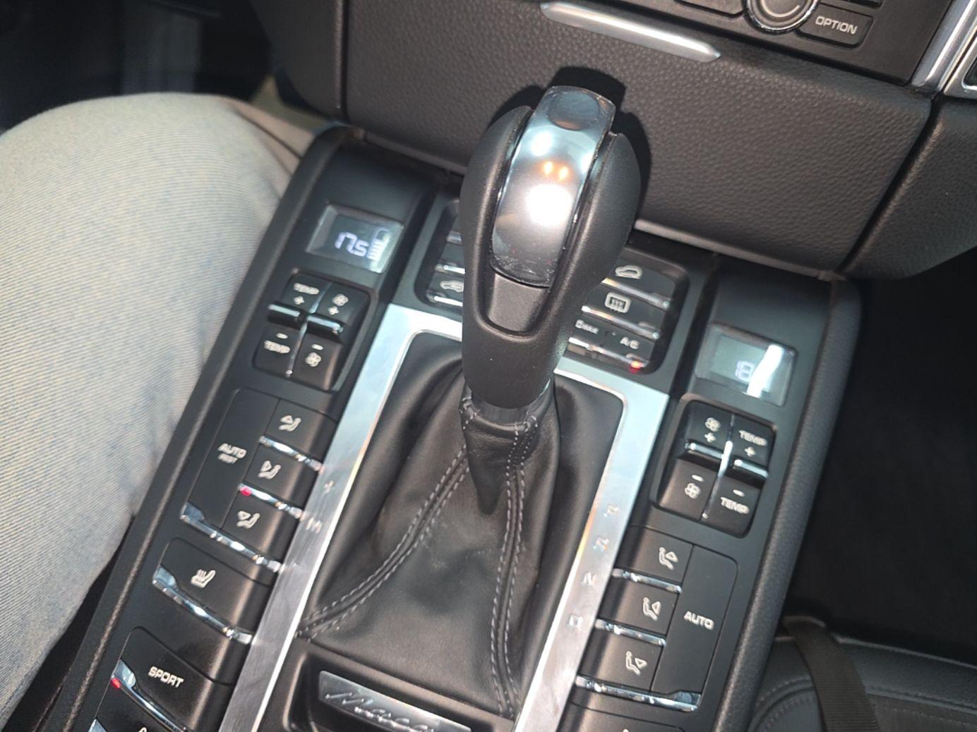 Porsche Macan 2016 Macan 2.0T — миниатюра 13