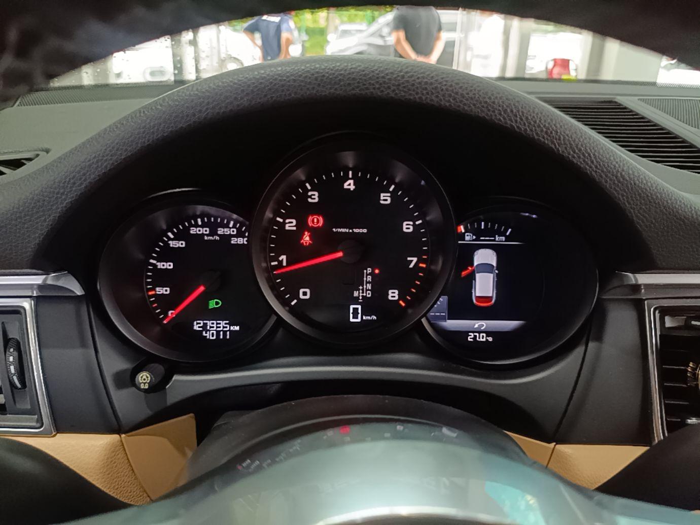 Porsche Macan 2017 Macan 2.0T — миниатюра 15