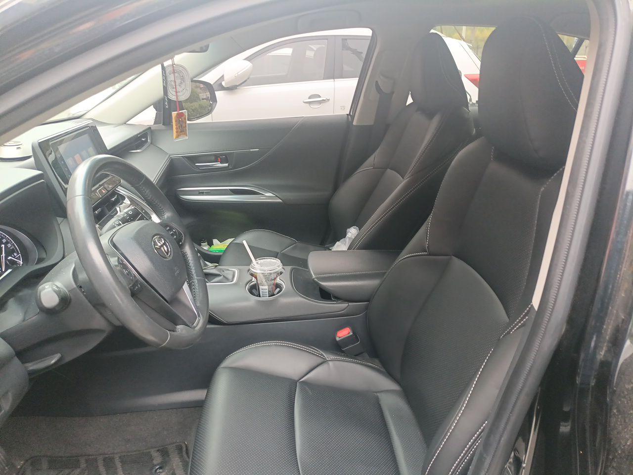 Toyota Harrier 2022 2.0L CVT Two-Wheel Drive Entry Version — миниатюра 16