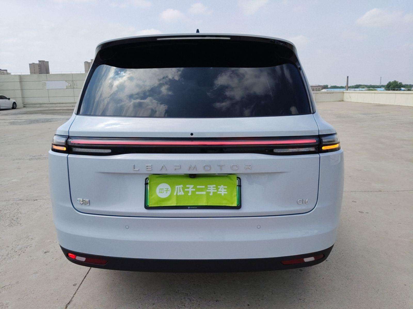 Leapmotor C16 2026 All-Electric 630 LiDAR Zhizun Edition 6 Seats — миниатюра 5