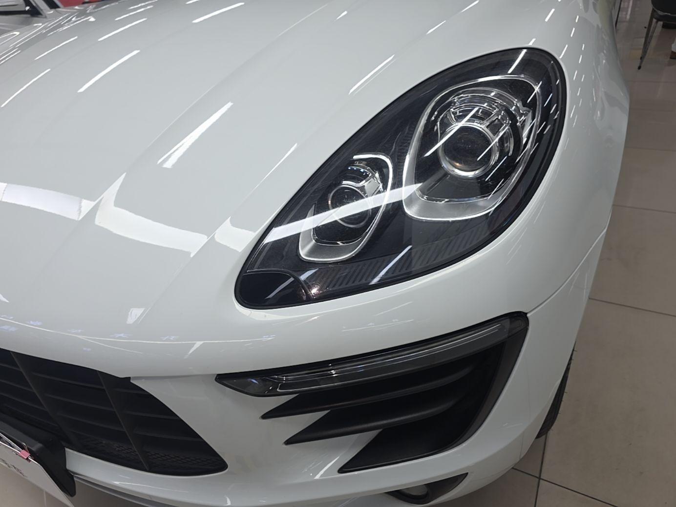 Porsche Macan 2016 Macan 2.0T — миниатюра 2