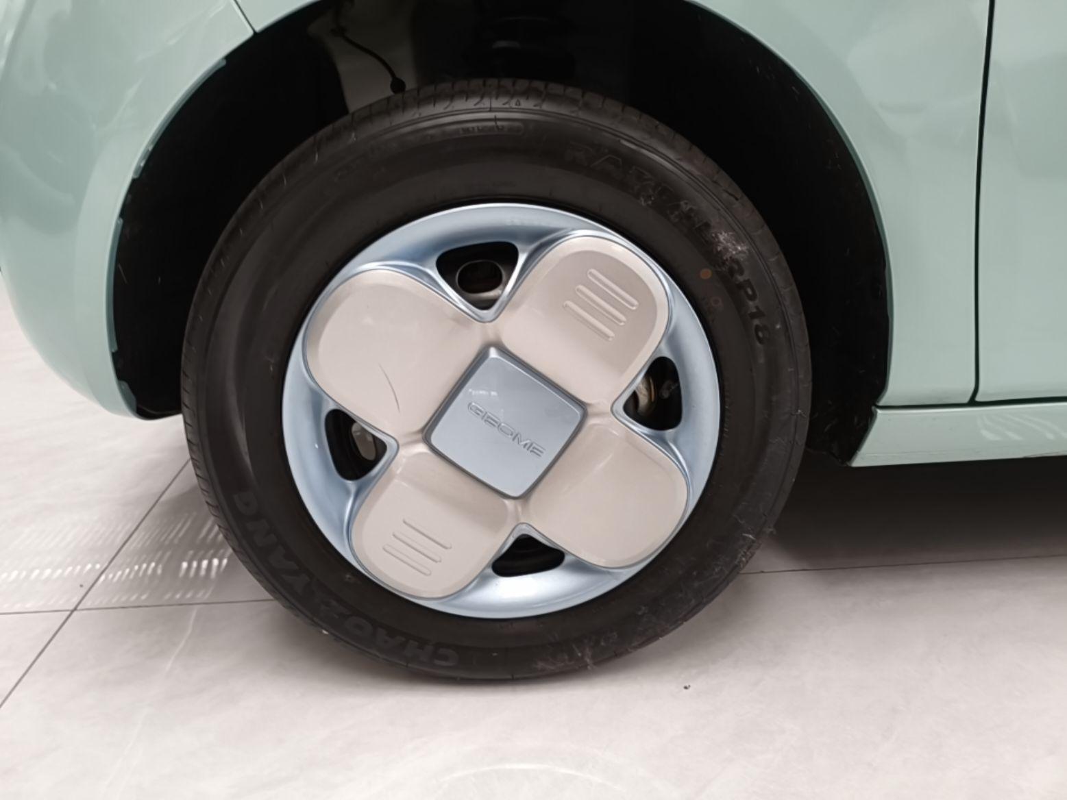 Geely Galaxy Panda 2024 Panda Mini 200km Endurance Bear — миниатюра 8